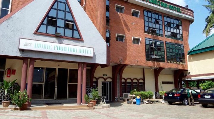 Divine Fountain Hotel (Ajao)