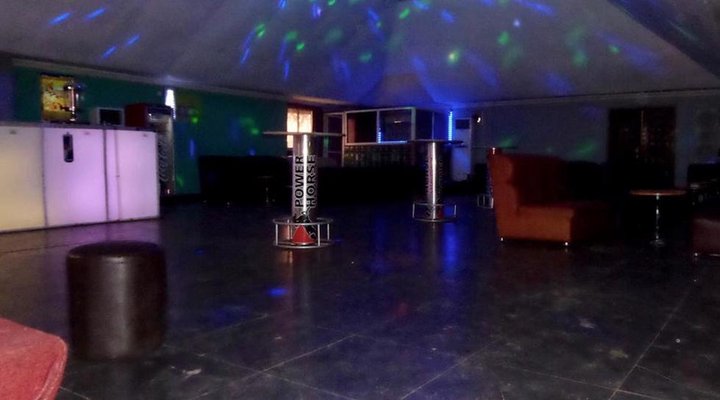 Divine Fountain Hotel (Ajao)