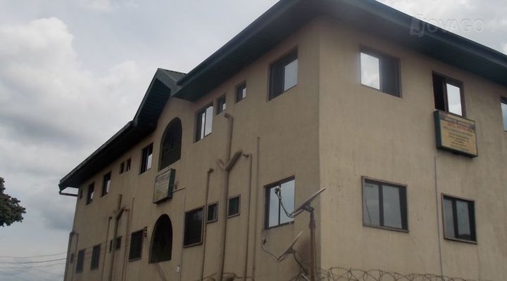 Best White Hotel Nig. Ltd