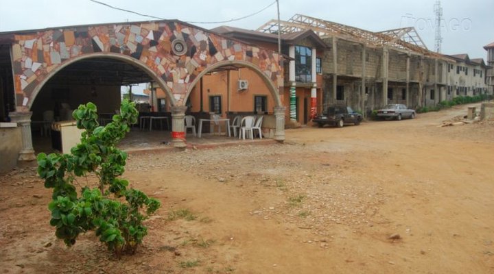Ronke Toyo Hotel