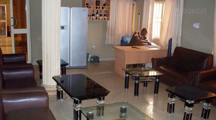 Tafol Hotel and Suites