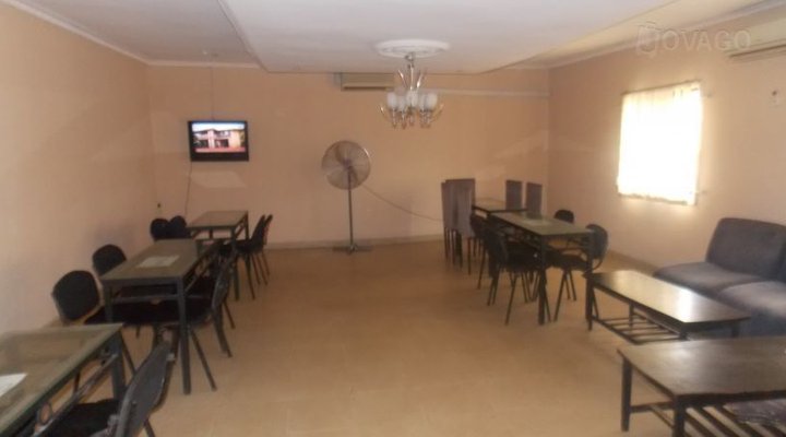 Valley Kay Hotel & Suites