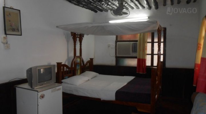 Annex II Hotel
