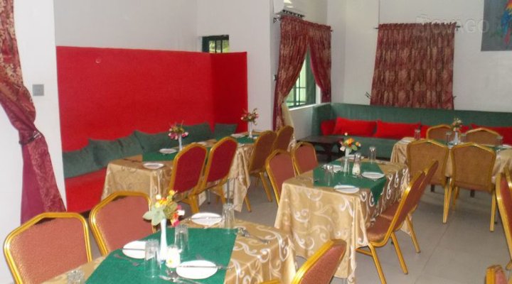 Rolak Hotel