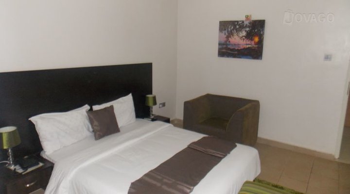 Rolak Hotel
