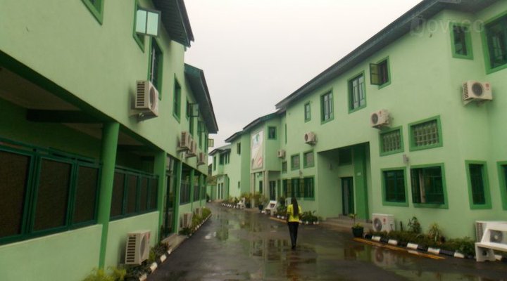 Rolak Hotel