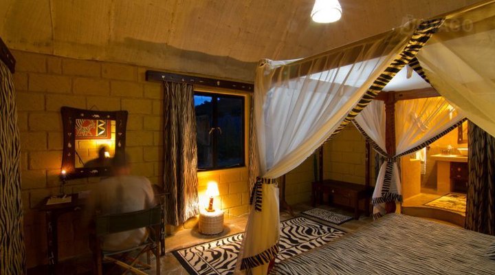 Rhino Watch Safari Lodge