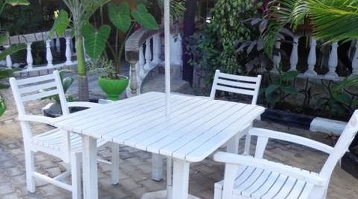 Maweni Sea Breeze Hotel