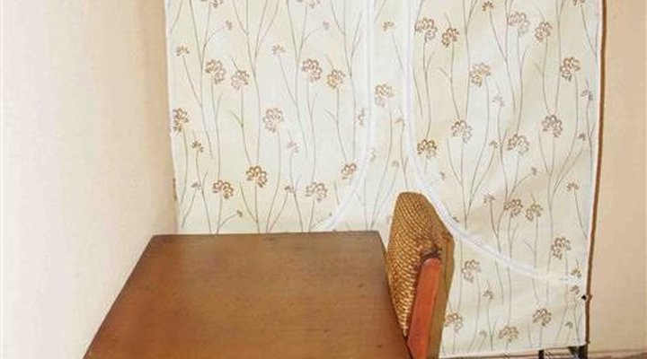 De-Koms Royal Suites (New Site)