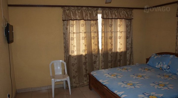 Mevron Suites and Garden