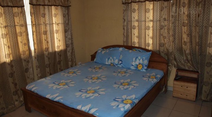 Mevron Suites and Garden