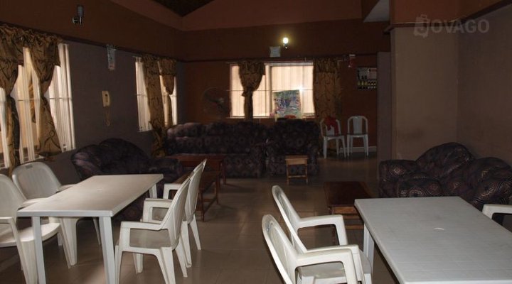 Mevron Suites and Garden