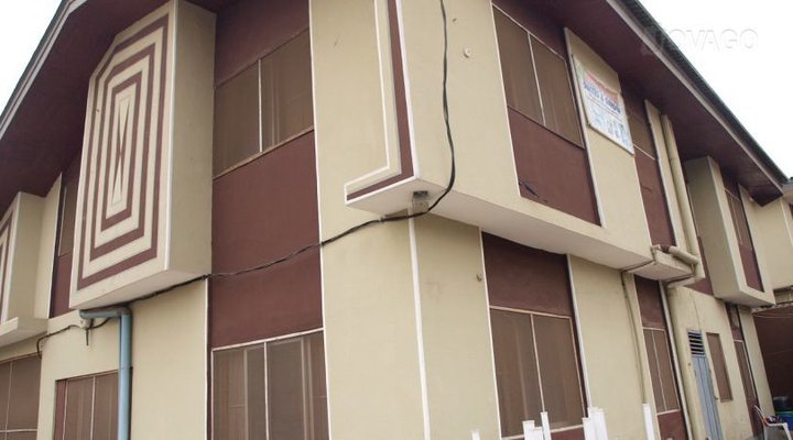 Mevron Suites and Garden