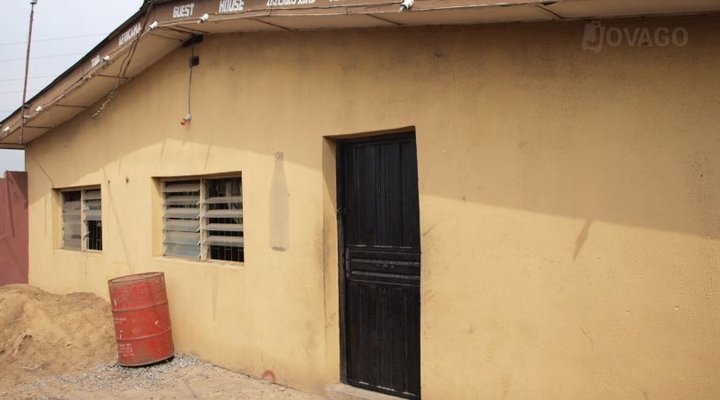 Top Africana Guest House (Ikorodu)