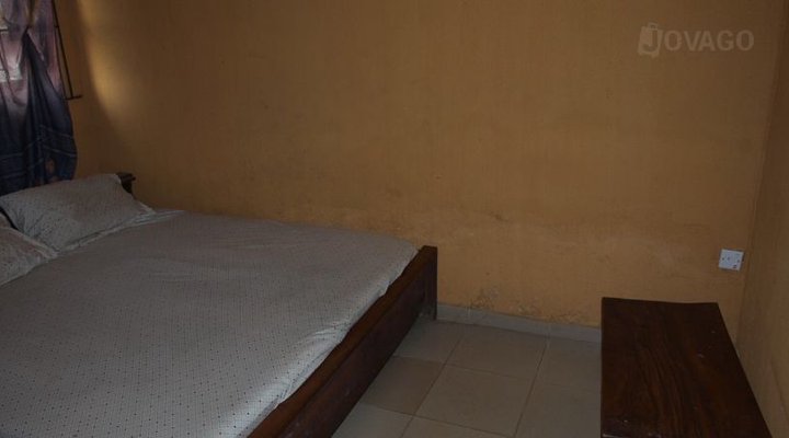 Top Africana Guest House (Ikorodu)