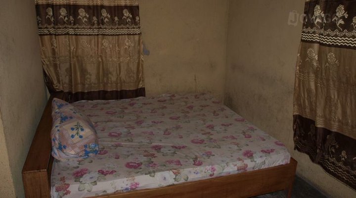 Top Africana Guest House (Ketu)