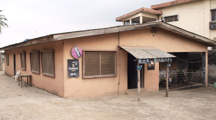 Top Africana Guest House (Ketu)