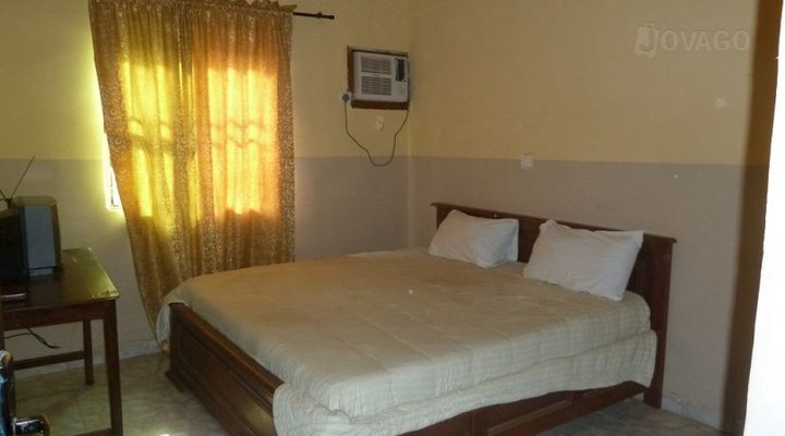 Hotel De Espana Limited