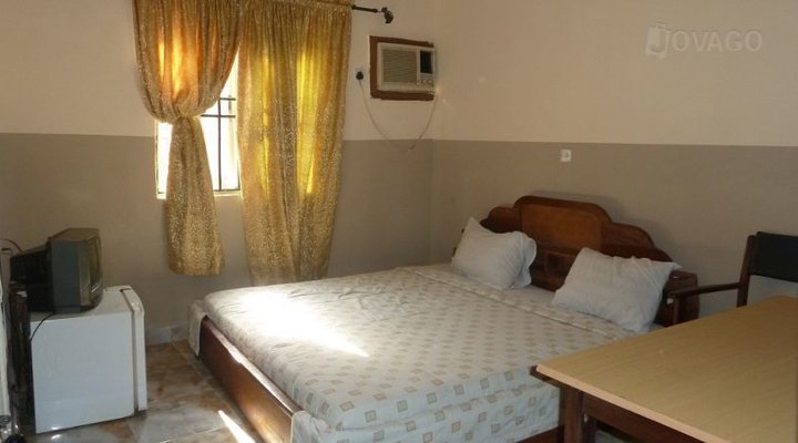 Hotel De Espana Limited