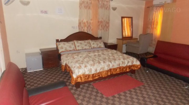 Adebens Place Hotel & Suites