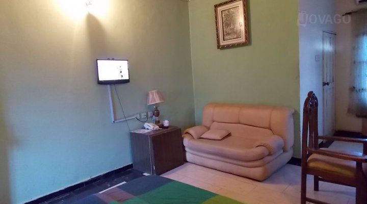 Jacob Becca Suite and Spa