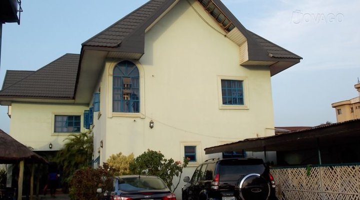Jacob Becca Suite and Spa