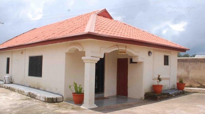 Rila Mu'am Castle Lodge