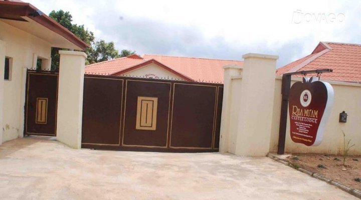 Rila Mu'am Castle Lodge