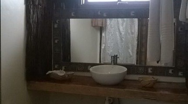 Weruweru River Lodge