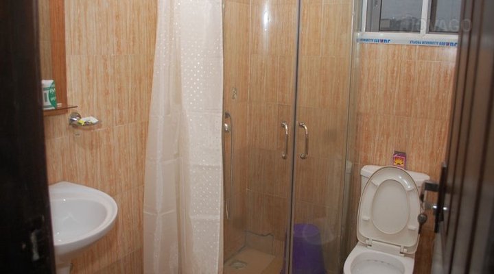 Supreme Hotel & Suites