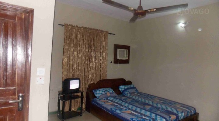 Rothschild Hotel & Suites