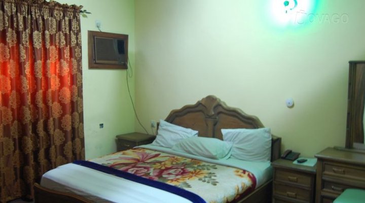 Paragon Suite