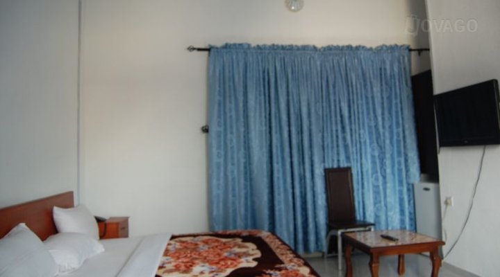 Paragon Suites Annex