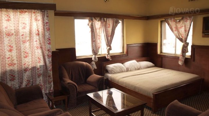 Islander Hotel