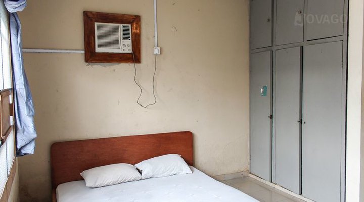 Bailey's Hotel