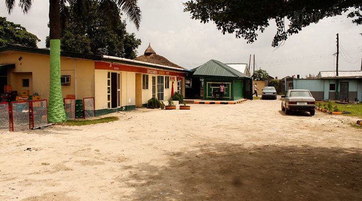 Bailey's Hotel
