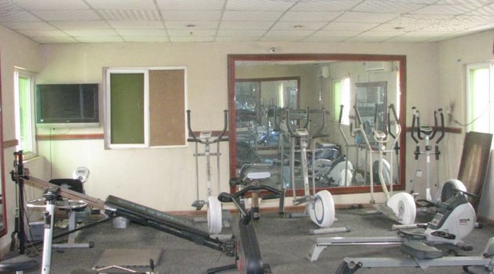 New World Inn (Okota)