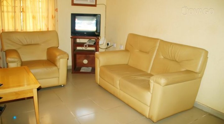 Nimot Hotel And Suites