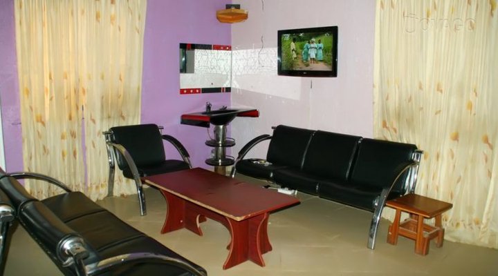 Nimot Hotel And Suites