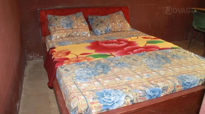 Ajibade Hotel & Gardens