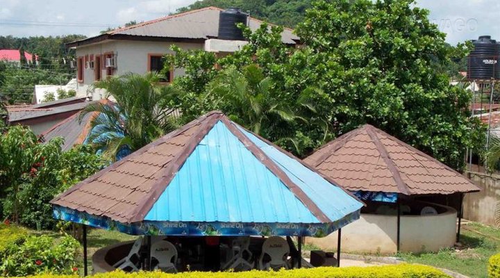 Ajibade Hotel & Gardens