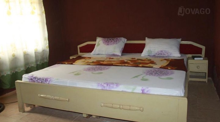 Ajibade Hotel & Gardens
