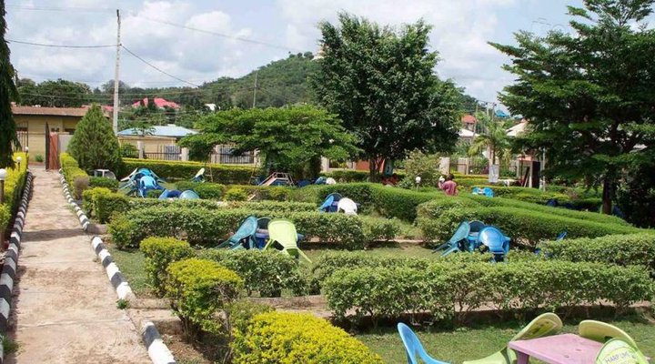 Ajibade Hotel & Gardens