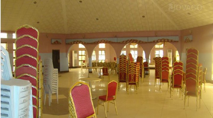 Oasis Grand Hotel And Garden