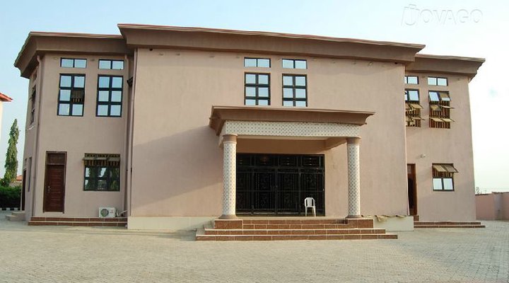 Oasis Grand Hotel And Garden