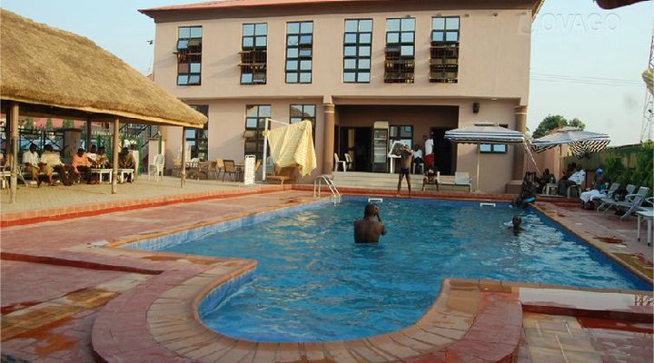 Oasis Grand Hotel And Garden