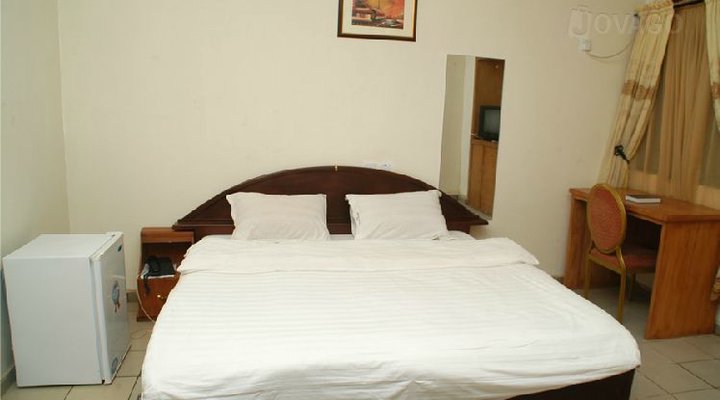 Oasis Grand Hotel And Garden