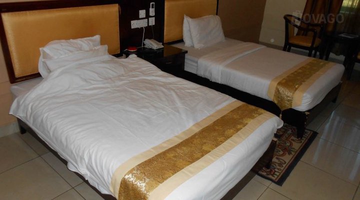 Bridgeview Hotel and Conference Center