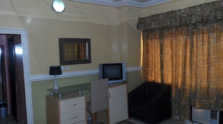 Queen Suites Limited