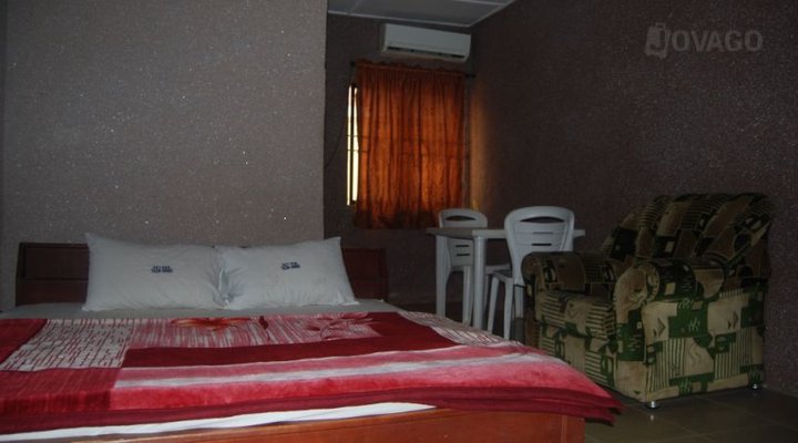 Osmak Hotel (Isheri)